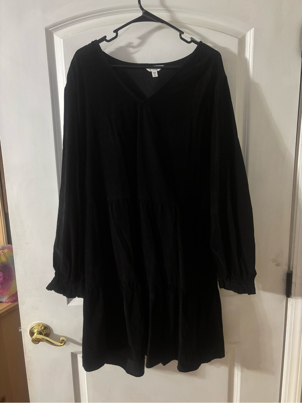Time and Tru Black V-Neck Long Sleeve Tiered Dress